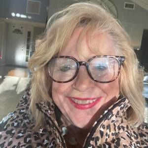 Meet your Posher, Christy